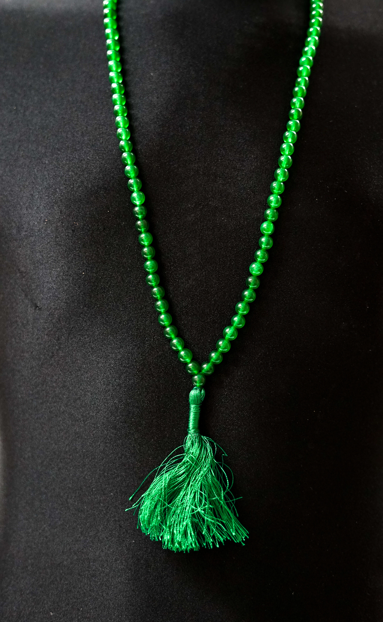 Yoga Accessories: Dark Jade Mala Beads for Mediataion
